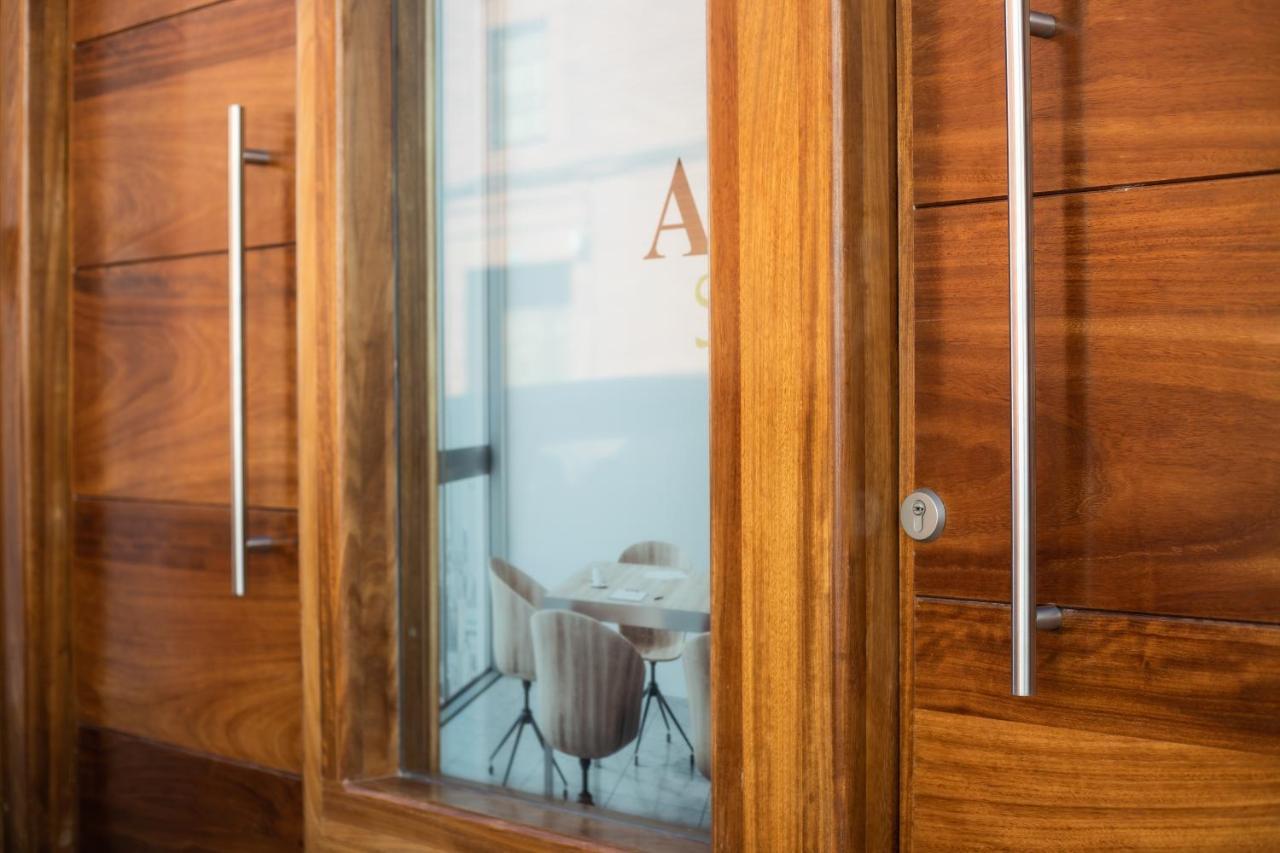 מוטה דל קוארבו Apartamentos San Francisco - Centrico מראה חיצוני תמונה